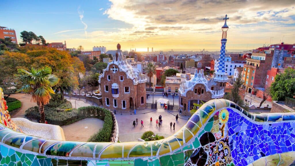 5 must-see places in Barcelona 🤩