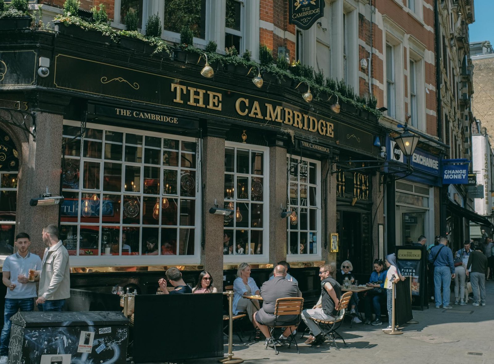 Which family-friendly restaurants in Waterloo London